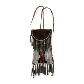 Sioux Beaded Strike-a-Lite Bag