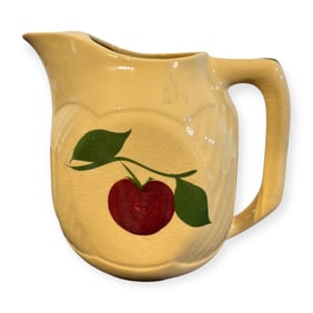 Rare Wattsware Apple Ice Lip Water Pitcher