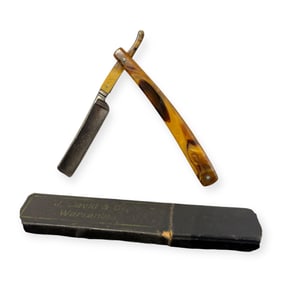 Excellent Chicago Straight Razor