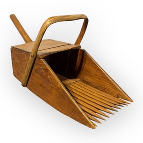 All Wood Cranberry Scoop