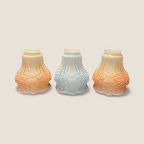 3 Matching Vintage lamp Shades