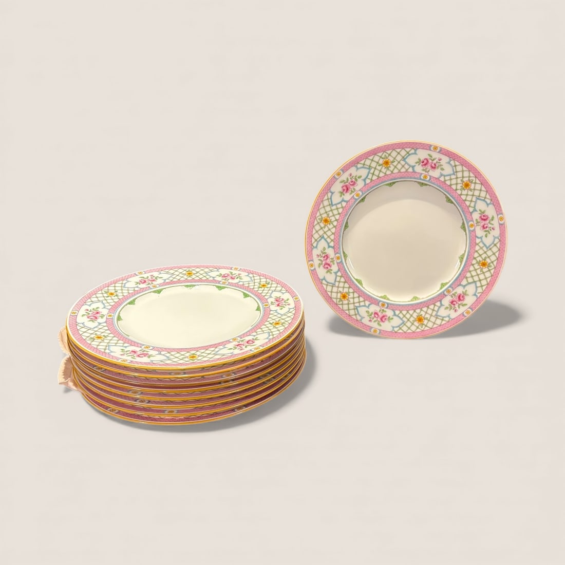 Set Of Minton England Dinner Plates: Set of 9 1940's Minton 10 inch dinner plates. All excellent