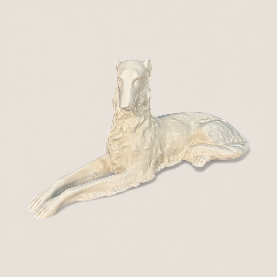 Vintage Herend Hungary Borzoi Porcelain Dog Figurine: Nice vintage reclining dog figurine . Herend Hungary Bozoi . Porcelain. 11 1/2 inches long. Excellent