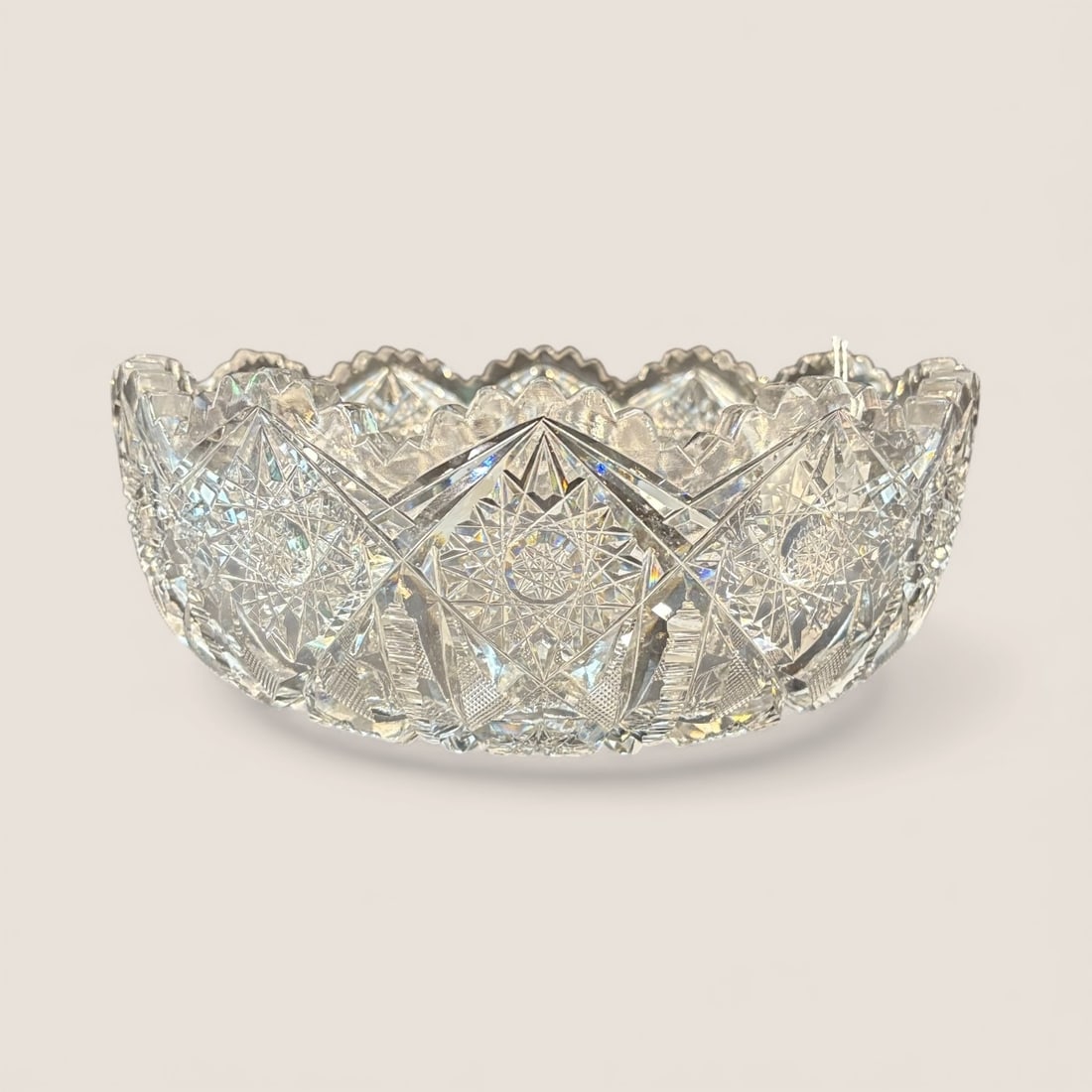 American Brilliant Period Cut Glass Bowl: A 9 x 3 3/4 inch American Brilliant Period cut glass bowl. Excellent condition