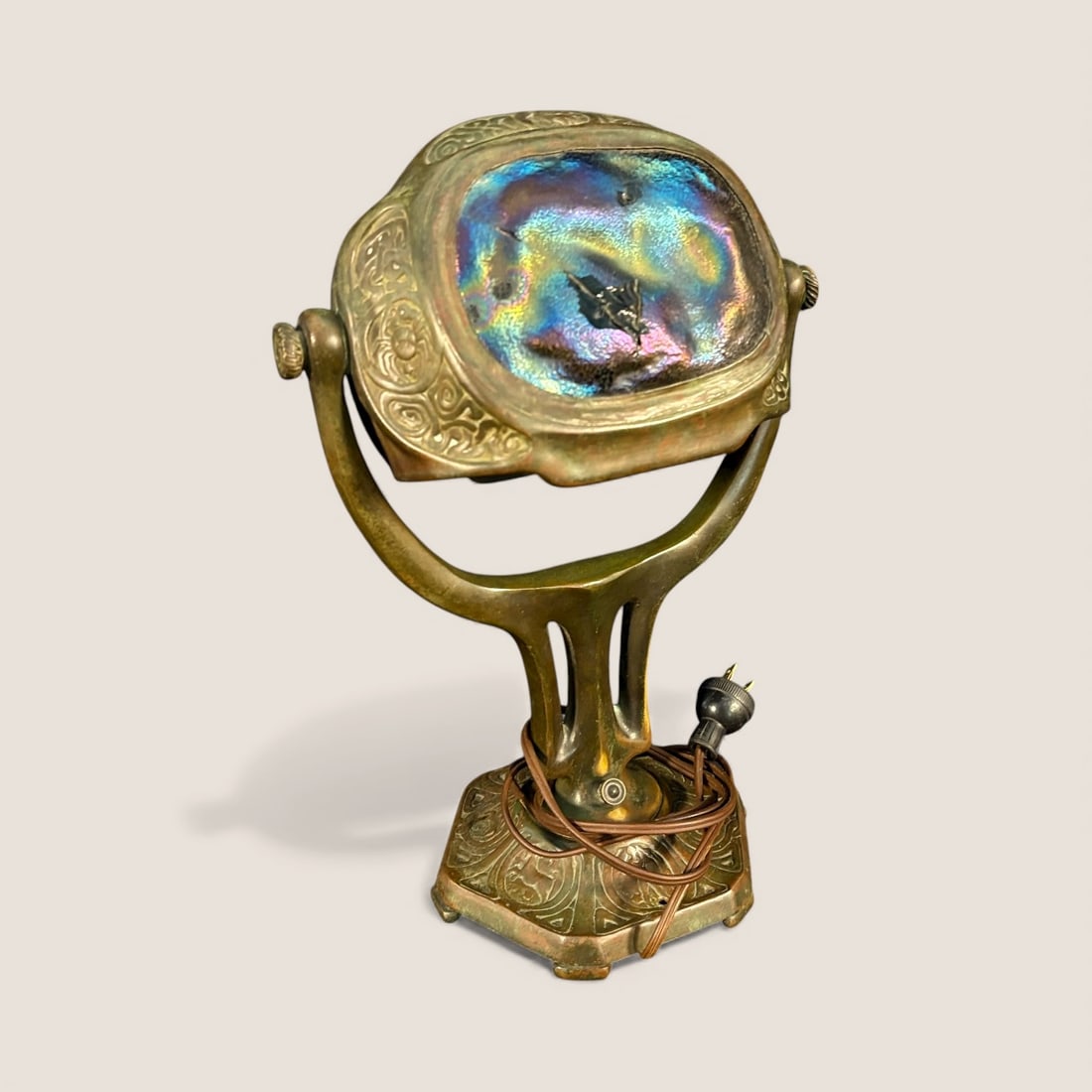 Tiffany Studios Desk Lamp (as is/broken shade) (1 of 4)