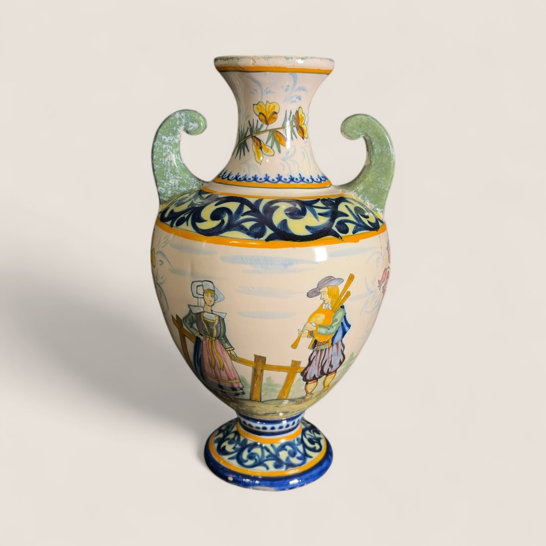 Kenilworth Studios Quimper Vase: A 9 inch Kenilworth Studios France Quimper vase. Excellent