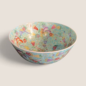 Chinese Export Porcelain Bowl