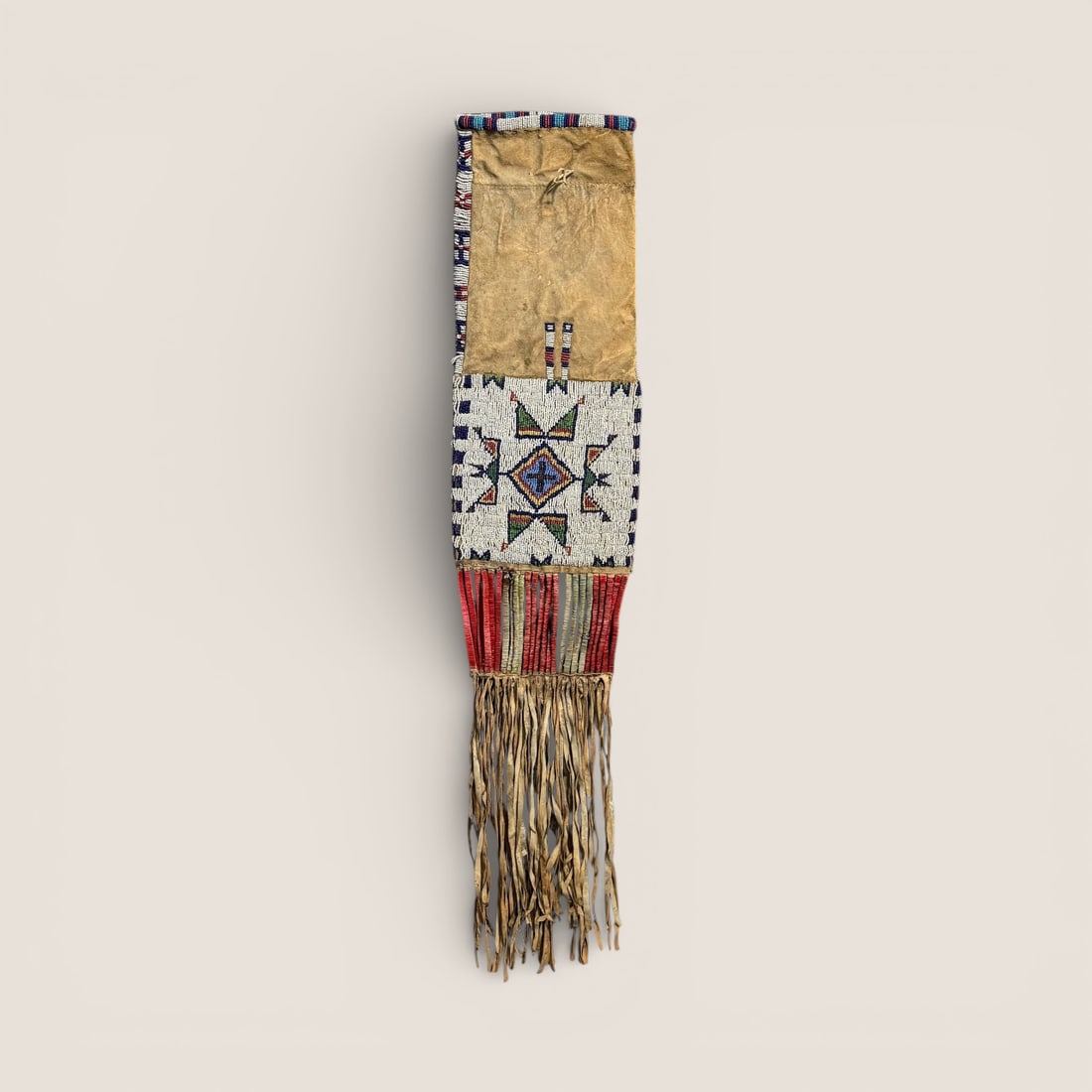 Excellent 19th C Beaded & Quilled Lakota Sioux Pipe Bag (1 of 3)