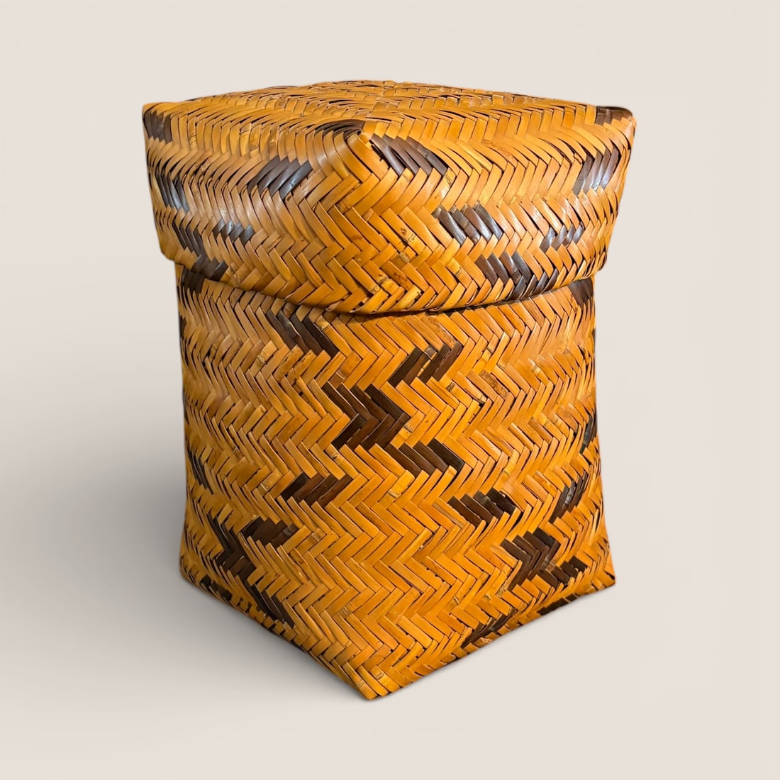 Superb Rowena Bradley Cherokee Double Weave Basket (1 of 3)