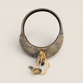 19th Century Walton Romer Co. Antique Leg Iron With Key