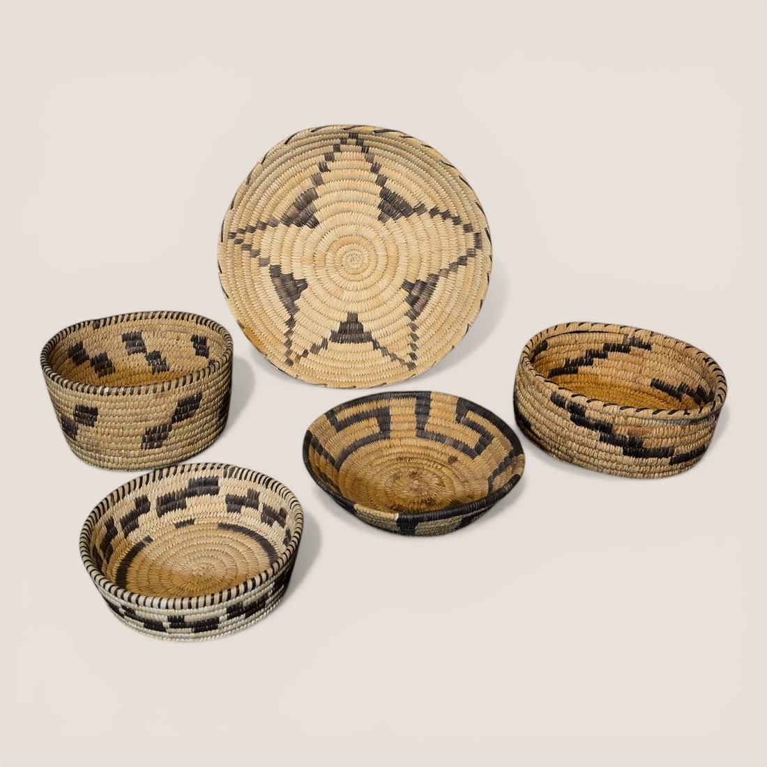 Collection of 5 Papago Baskets/Trays (1 of 2)