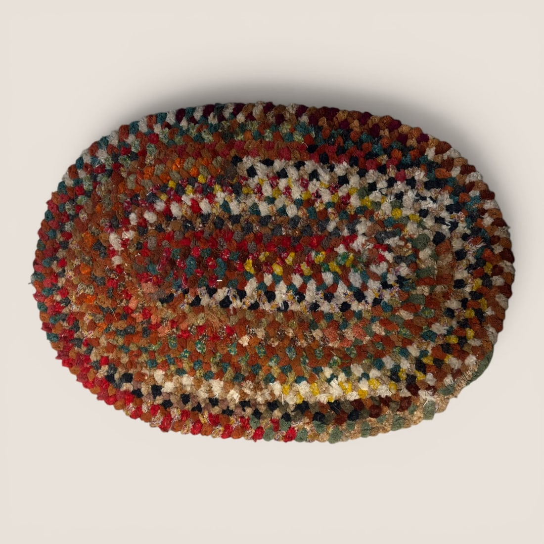 American Hand-Hooked Oval Rug with Hit-and-Miss Pattern (1 of 1)
