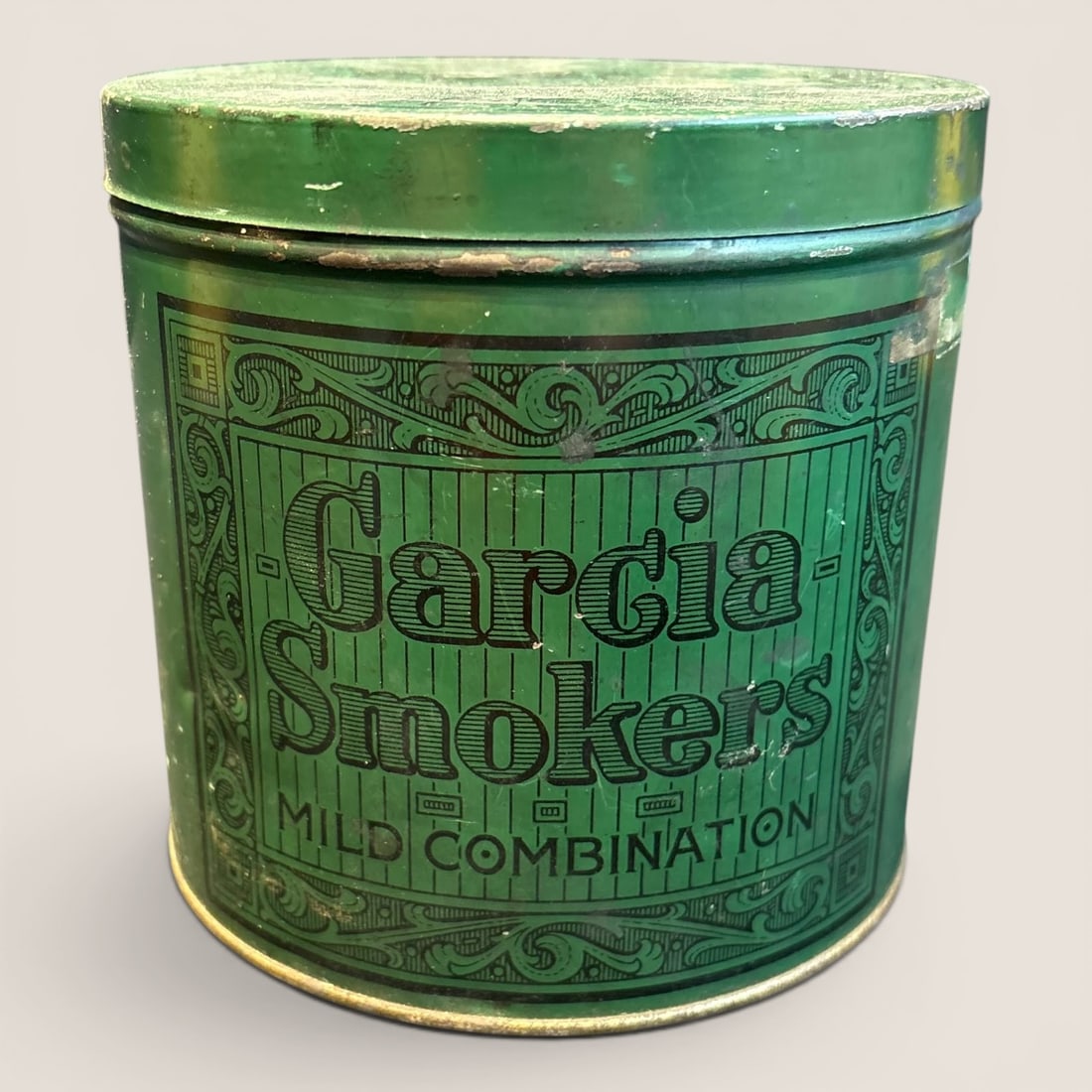 Vintage Garcia Smokers Lithographed Metal Cigar Tin (1 of 2)