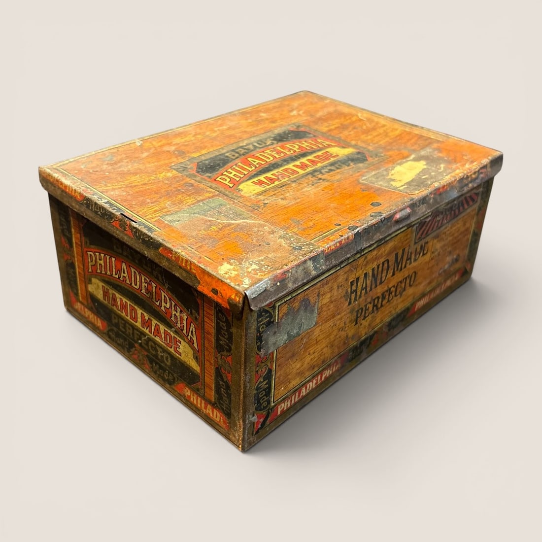Vintage Bayuk Philadelphia Hand Made Perfecto Wood Cigar Box (1 of 2)