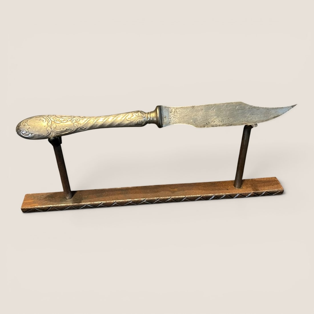 Stamped WH MORLEY & SONS Clip Point Knife (1 of 2)