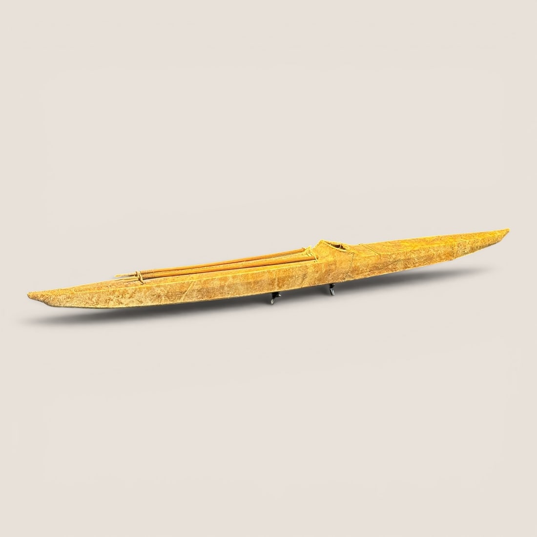 Inuit Model Sealskin Kayak (1 of 3)