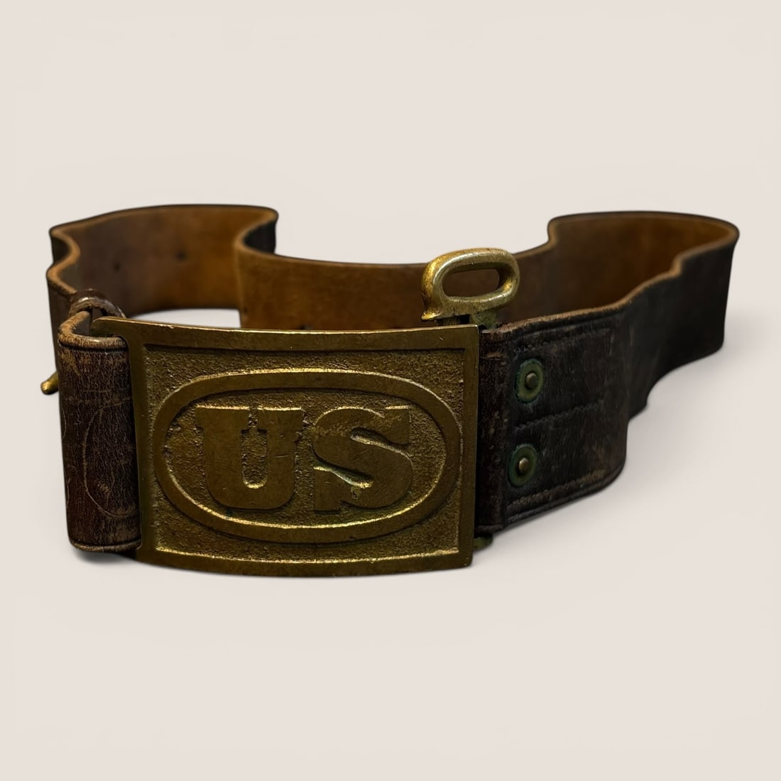 Antique Military US Belt With Buckle, Civil War ?: Antique US leather military belt with original US brass buckle, excellent original conditionWe provide in-house shipping on all items in the auction. Bid directly at Bid.Ziebarths.com for a lower buye