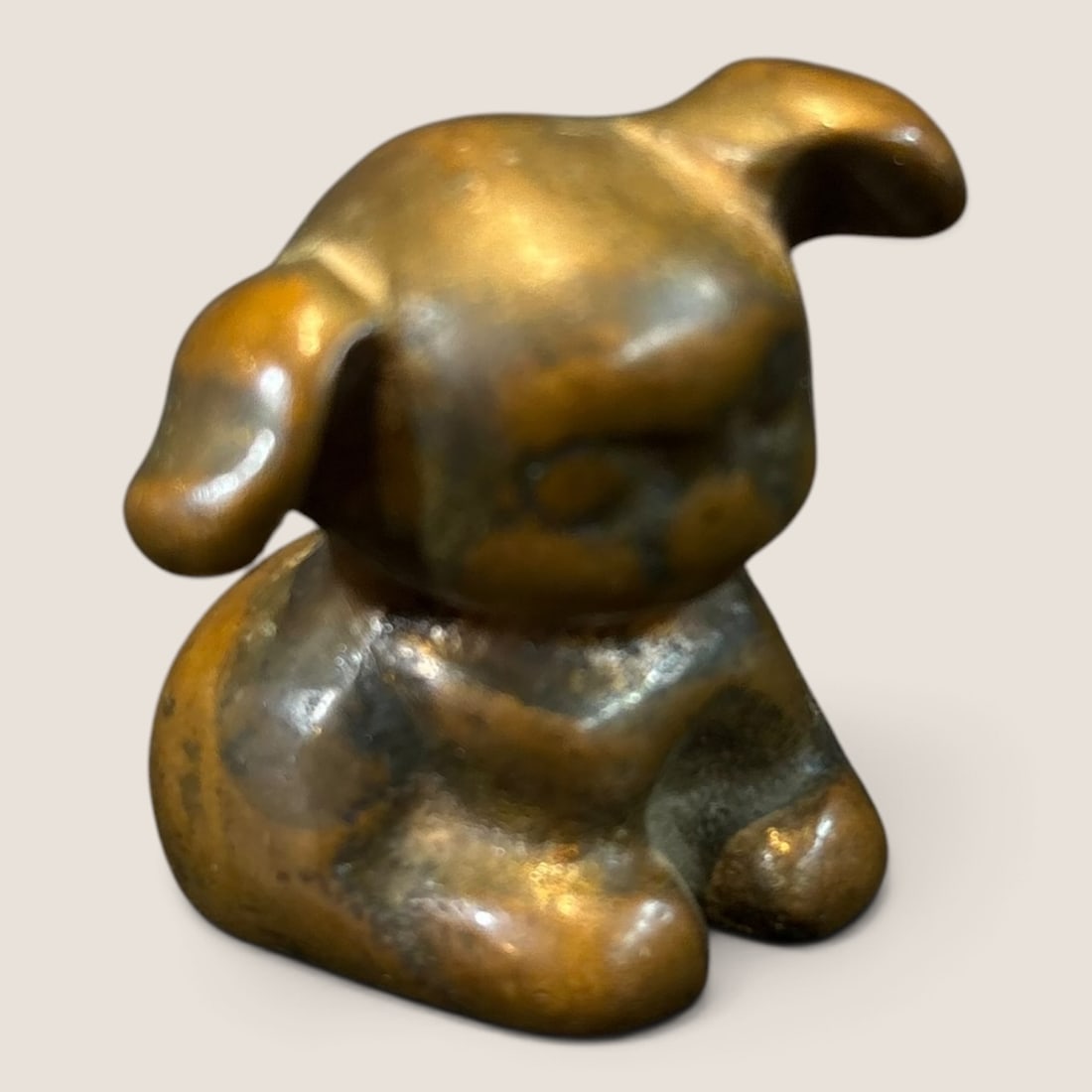 Vintage Small Puppy Paperweight: Vintage small puppy paperweight 1 1/2 tall great original condition and patina Bid directly at Bid.Ziebarths.com for a lower buyers premium (18%). We offer in-house shipping on all items.