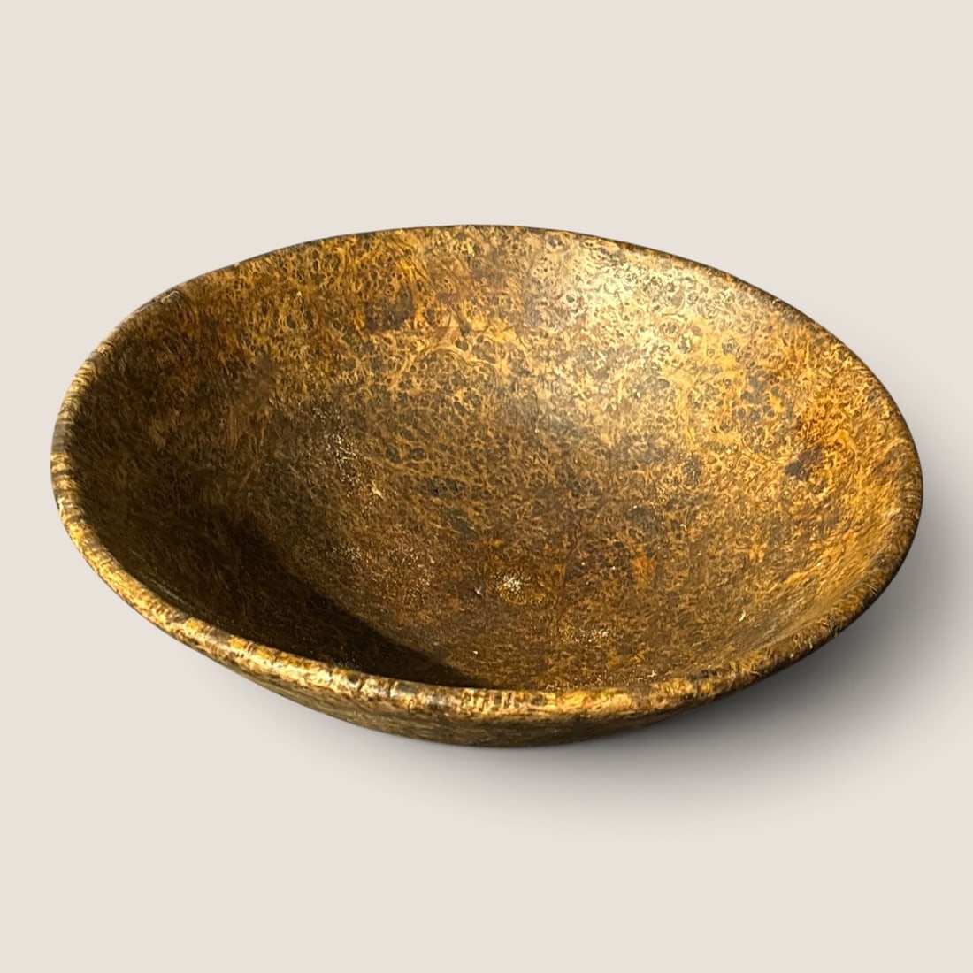 American Burl Bowl: Measuring approx 11 inches in diameter x 3 1/4 inches tall.We offer effecient & affordable in-house shipping on all items in this auction. Bid directly at Bid.Ziebarths.com for our lowest buyers