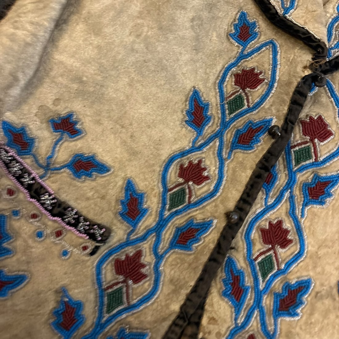 Native American Beaded Hide Vest - 3