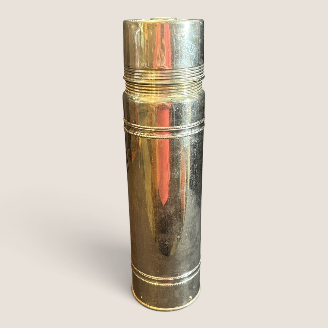 Vintage Stainless " Icy-Hot " Thermos: Excellent original condition " Icy-Hot " vintage stainless thermos, complete good and originalWe offer effecient & affordable in-house shipping on all items in this auction. Bid directly at