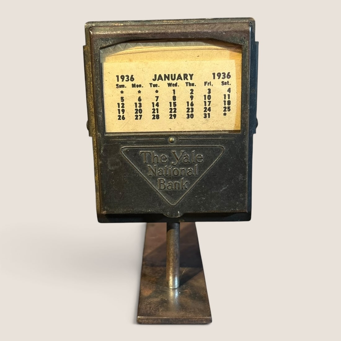 Antique Advertising Bill Holder [" 1936 The Yale National Bank ": Antique " 1936 Calendar ,The Yale National Bank " advertising bill clip, 3 1/2 x 2 3/4, excellent original conditionWe offer effecient & affordable in-house shipping on all items in this auction. Bid