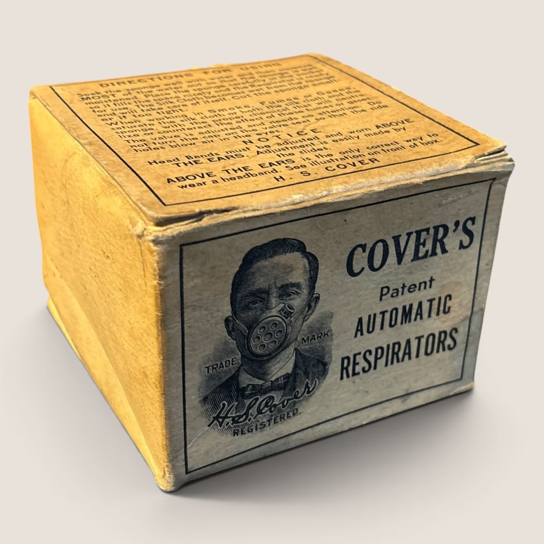 Antique " Cover's " Automatic Respirator In Original Box: Early " Cover's " Patent automatic respirator in the original boxWe offer effecient & affordable in-house shipping on all items in this auction. Bid directly at Bid.Ziebarths.com for our lowest buyers
