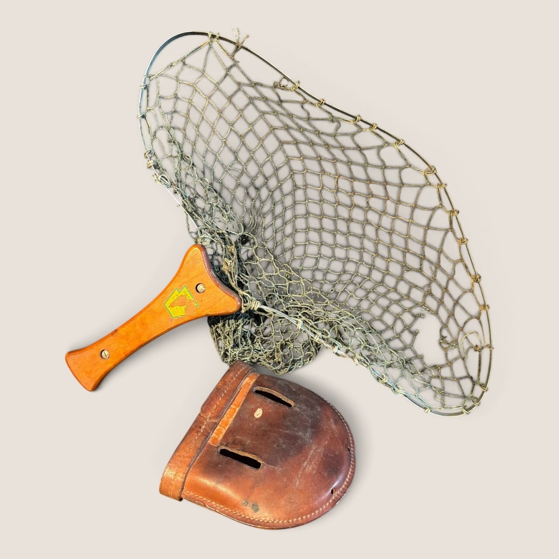 Unique Vintage Folding Fish Net With Original Leather Belt Pouch: Cool vintage folding fish net with the original leather carrying belt pouch, coolWe offer effecient & affordable in-house shipping on all items in this auction. Bid directly at Bid.Ziebarths.com for o
