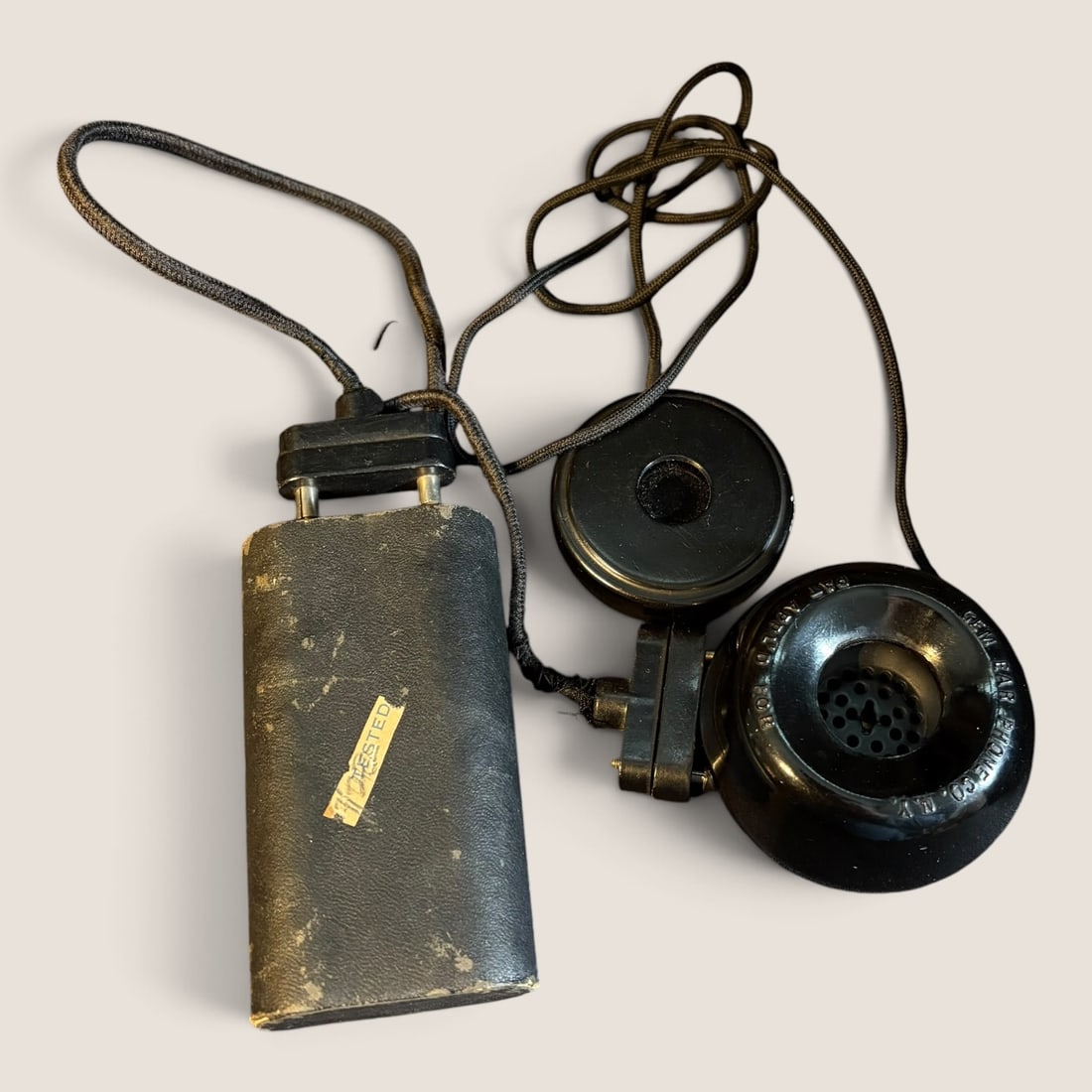 1920's-1930's " Gem Earphone " Hearing Aids: Vintage " Gem Earphone Co " hearing aids and battery made by Gem Earphone Co. of New YorkWe offer effecient & affordable in-house shipping on all items in this auction. Bid directly at Bid.Ziebarths.c