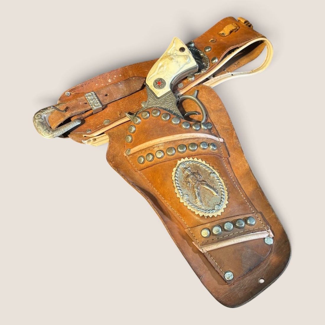 Fancy Vintage Toy " Texan " Gun And Holster (1 of 2)