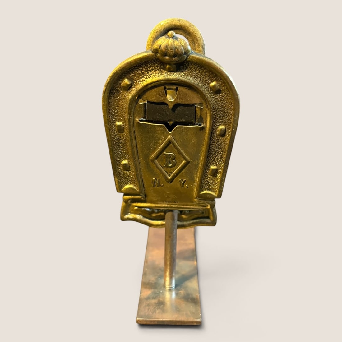 Antique Advertising Bill Letter Clip, " Horseshoe " B In Diamond: Antique advertising bill clip, " Horseshoe shape " with B in diamond, 4 x 2 1/2We offer effecient & affordable in-house shipping on all items in this auction. Bid directly at Bid.Ziebarths.com for
