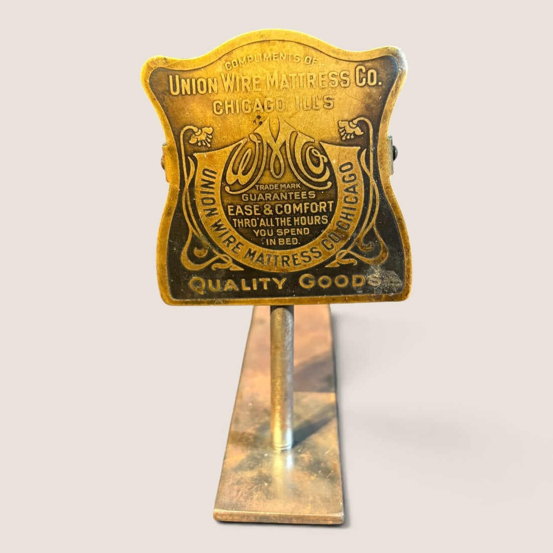 Antique Advertising Bill Letter C, " Union Wire Mattress Co. ", Chicago: Antique advertising bill clip, " Union Wire Mattress Co. ", Chicago, 2 1/2 x 2 1/2We offer effecient & affordable in-house shipping on all items in this auction. Bid directly at Bid.Ziebarths.com for 