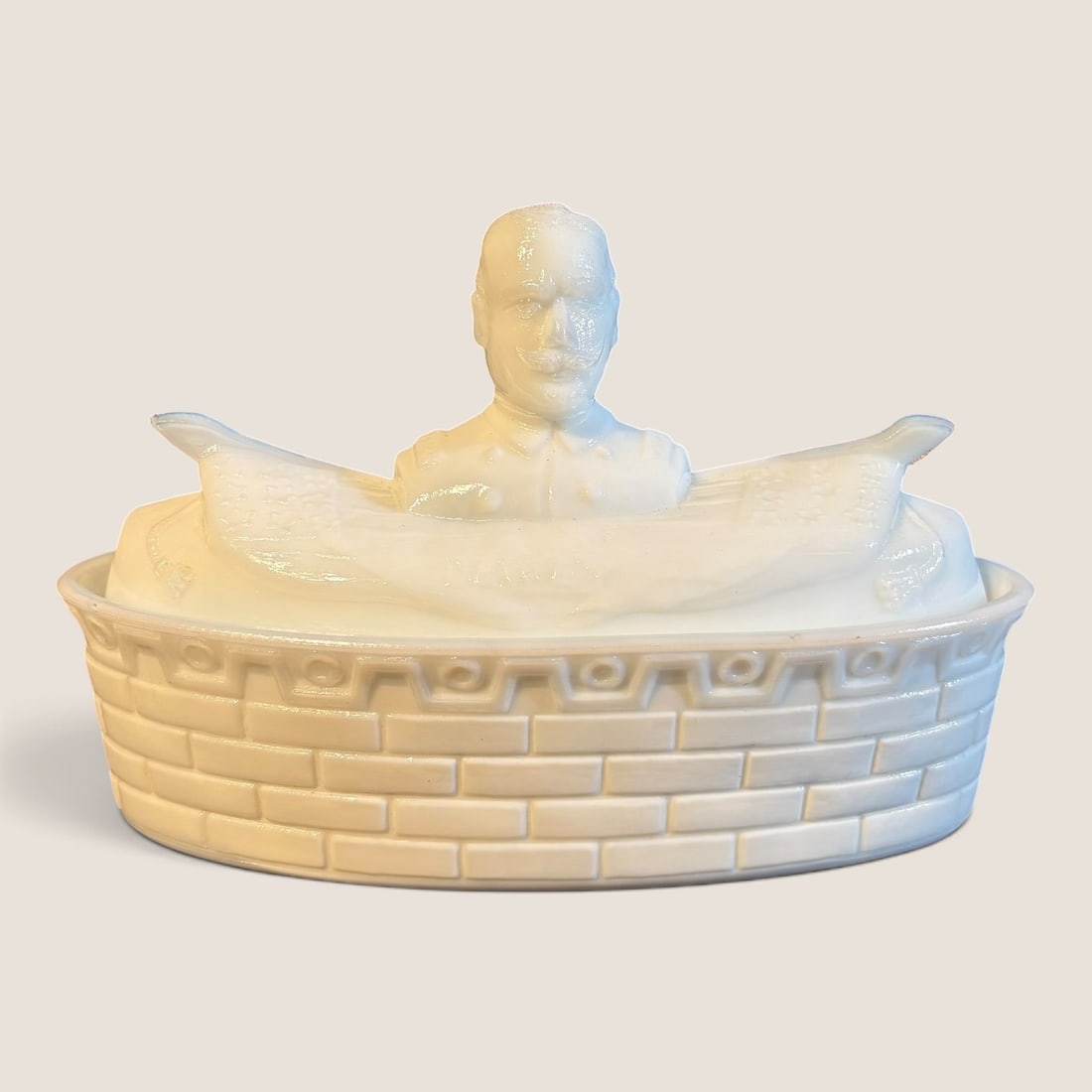 1898-1900 " Admiral Dewey " Covered Milk Glass Dish (1 of 2)