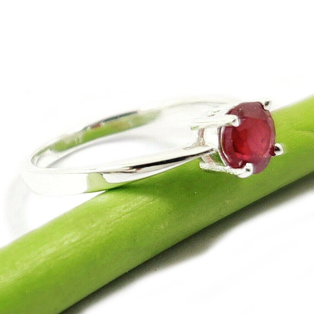 RUBY GEMSTONE STERLING SILVER RING: NATURAL RUBY GEMSTONE 925 STERLING SILVER HANDMADE RING JEWELRY GEMSTONE : RUBY STONE SHAPE : ROUND STONE SIZE : 6 MM METAL : STERLING SILVER METAL PURITY : 925 RING SIZE : AVAILABLE SIZES ( US 6/7/8/