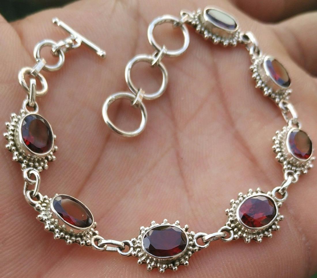 Beautiful Natural Garnet Handmade 92.5 Sterling Silver: Beautiful Natural Garnet Handmade 92.5 Sterling Silver Bracelet Jewelry 11.040g , Gemstone : Garnet , Bracelet Size : 8 Inches (With adjustable links) , Metal Purity : 92.5 Sterling Silver , Bracelet 