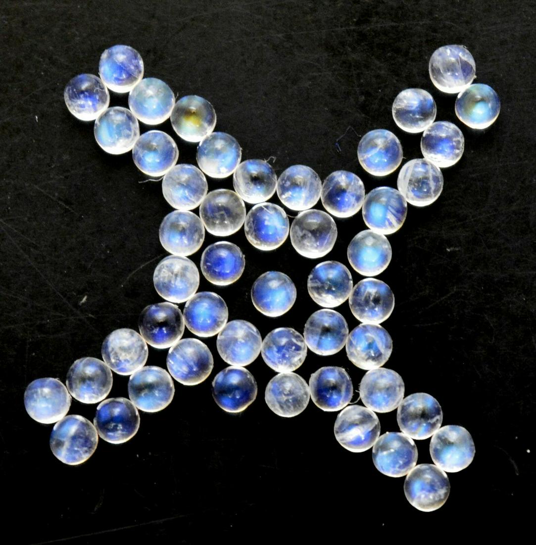 Natural Rainbow Moonstone 5 MM Round Cabochon 100: Natural Rainbow Moonstone 5 MM Round Cabochon 100 Pieces Gemstone : Rainbow Moonstone Shape : Round Size : 5 MM Type : Cabochon Color : Rainbow Quantity : 100 Pieces Weight : 62 Carats Country of Orig