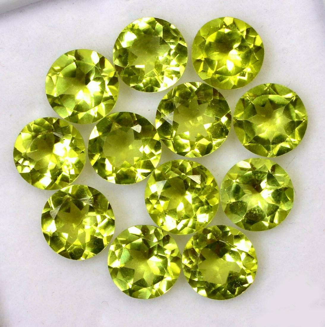 Natural Peridot 7 MM Round Faceted Cut 25 Pieces: Natural Peridot 7 MM Round Faceted Cut 25 Pieces Gemstone : Peridot Shape : Round Size : 7 MM Type : Faceted Cut Color : Green Quantity : 25 Pieces Weight : 32.5 Carats Country of Origin : Myanmar Cou