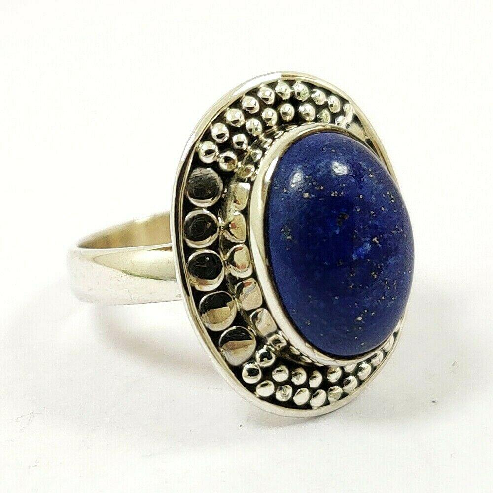 LAPIS LAZULI GEMSTONE 925 STERLING SILVER RING: LAPIS LAZULI GEMSTONE 925 STERLING SILVER RING Product Type : RING Main Stone : LAPIS LAZULI Main Stone Shape : OVAL Main Stone Size : 10X13 MM Main Stone Color : BLUE Metal : STERLING SILVER Metal Pu