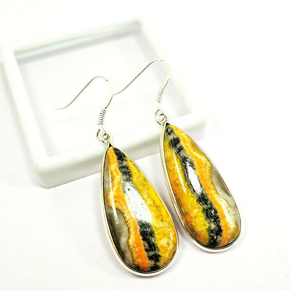 NATURAL BUMBLEE BEE JASPER GEMSTONE 92.5 STERLING: NATURAL BUMBLEE BEE JASPER GEMSTONE 92.5 STERLING SILVER EARRING Product Type : EARRING Main Stone : BUMBLEE BEE JASPER Main Stone Shape : PEAR Main Stone Size : 32X15 MM Main Stone Color : MULTICOLOR