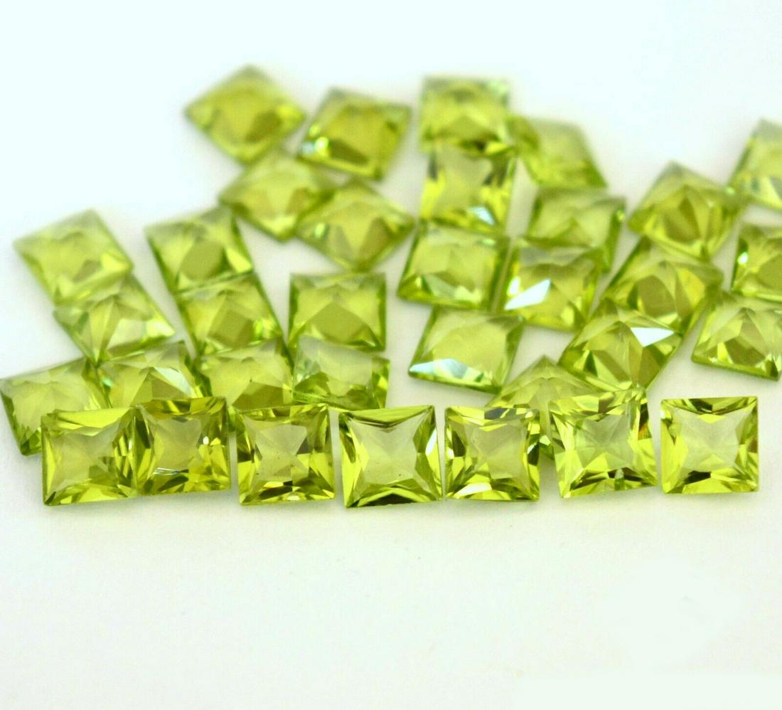 Peridot 3 MM Square Faceted Cut 50 Pieces: Natural Peridot 3 MM Green Square Faceted Cut 50 Pieces Gemstone : Peridot Shape : Square Size : 3 MM Color : Green Type : Faceted Cut Quantity : 50 Pieces Weight : 7.50 Carats (Approx.) Country of Or