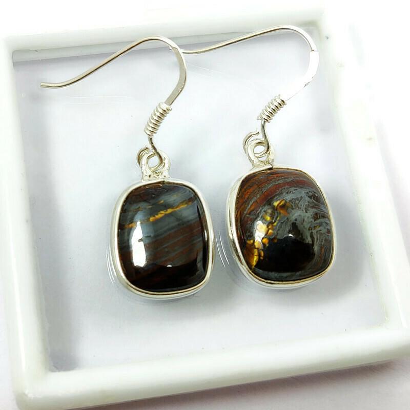 NATURAL IRON TIGER GEMSTONE 92.5 STERLING SILVER: NATURAL IRON TIGER GEMSTONE 92.5 STERLING SILVER EARRING Product Type : EARRING Main Stone : IRON TIGER Main Stone Shape : CUSHION Main Stone Size : 15X12 MM Main Stone Color : MULTICOLOR Metal : STER