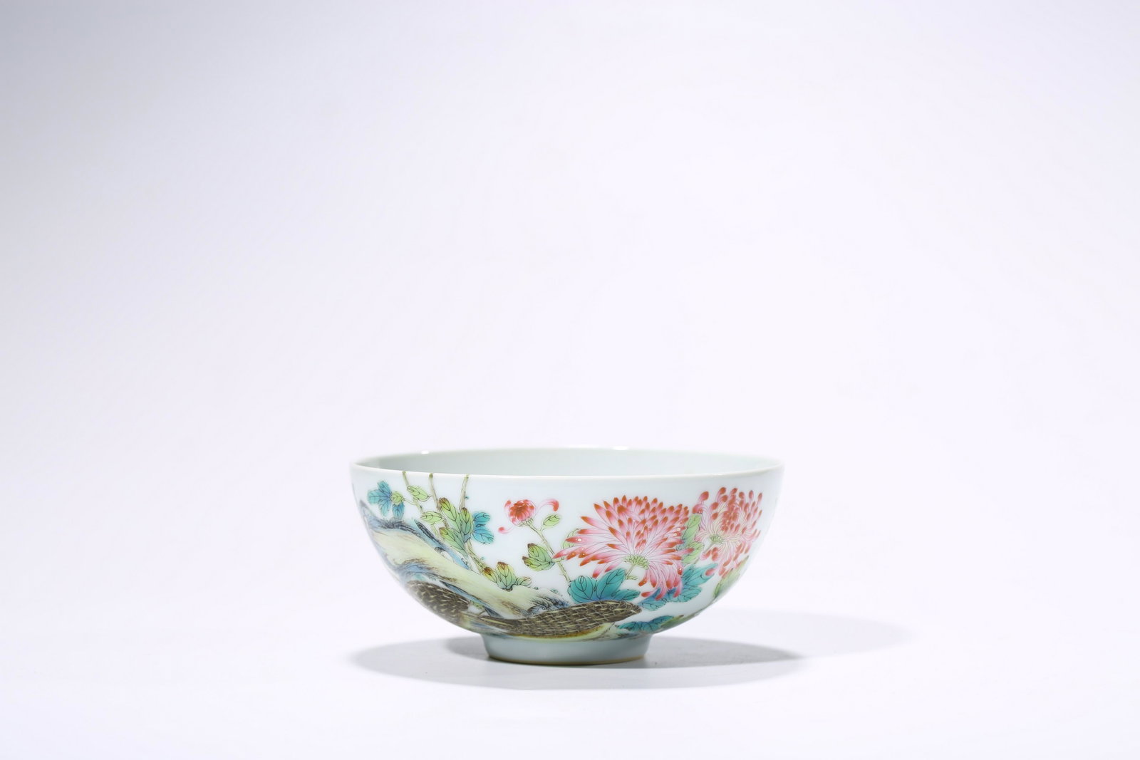 CHINESE FAMILLE ROSE POENY PORCELAIN BOWL: A CHINESE FAMILLE ROSE POENY PORCELAIN BOWL MARKED YONG ZHENG,cm x 14.2cm x 6.4cm