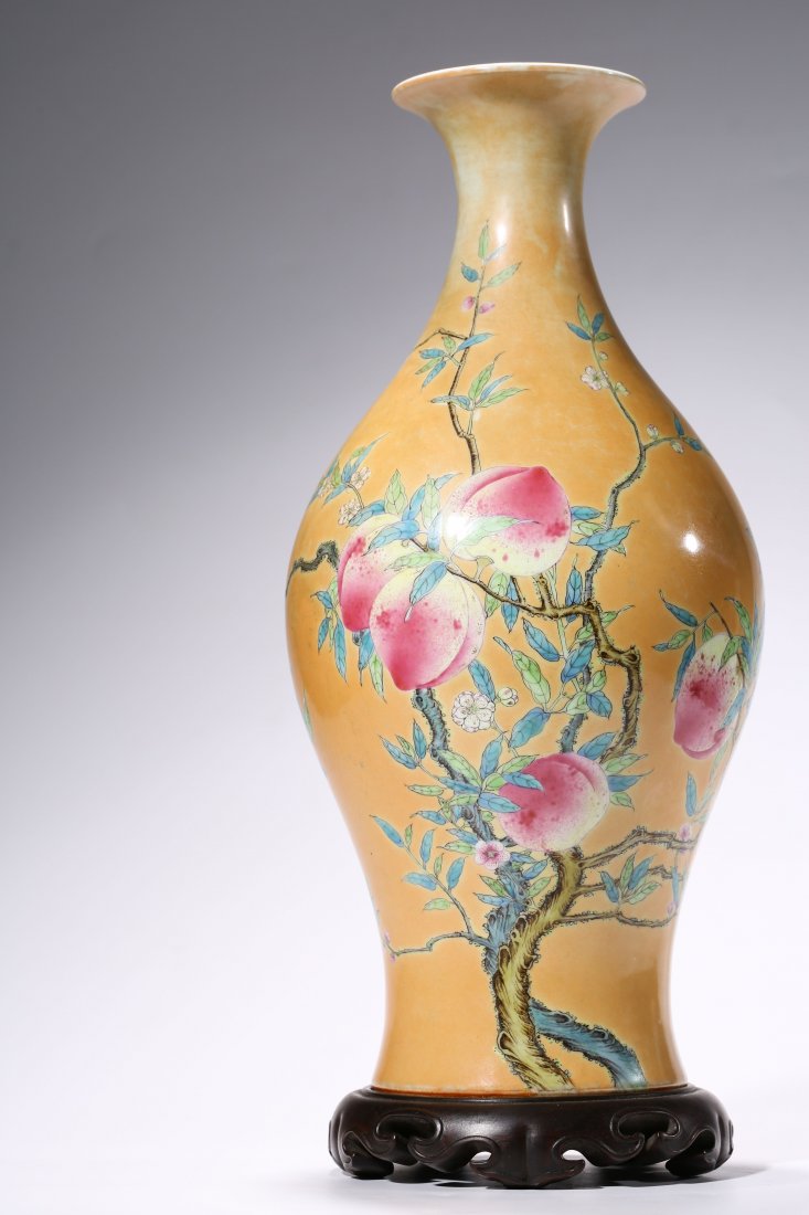 CHINESE FAMILLE ROSE PORCELAIN VASE MARKED YONG ZHENG: A CHINESE FAMILLE ROSE PORCELAIN VASE MARKED YONG ZHENG19.3cm x 39.7cm Height with base: 42.6cm