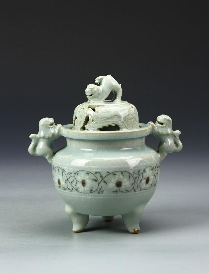 Korean Celadon Censer (1 of 7)