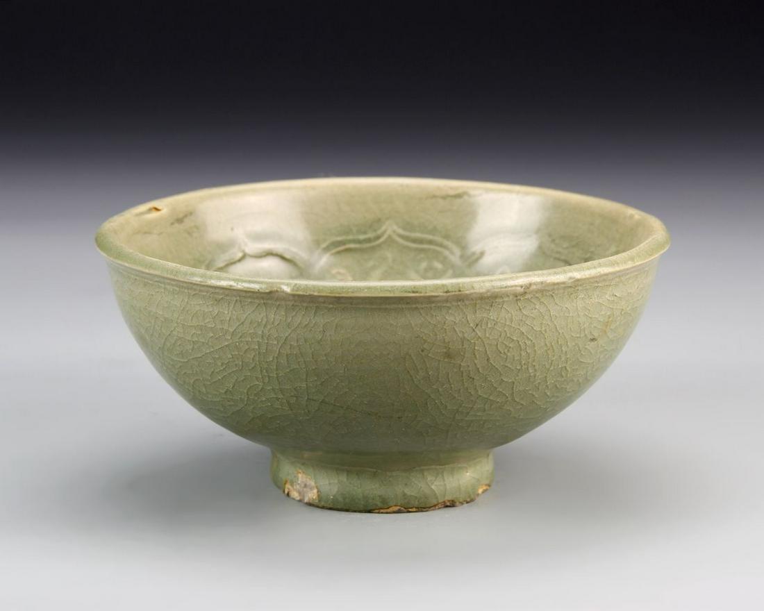 Chinese Antique Lungquan Ware Bowl (1 of 4)