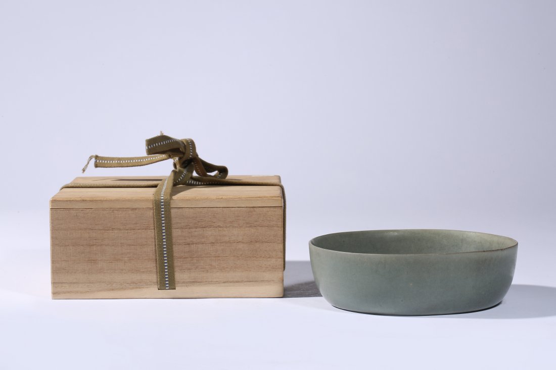 Chinese Porcelain Ru-Type Washer (1 of 10)