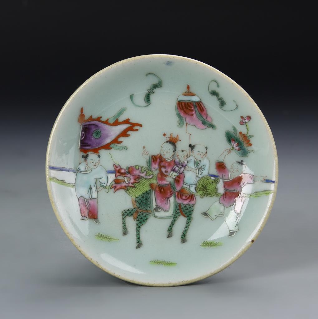 Chinese Famille Rose Expatriate Plate: China, 19th C., Famille Rose expatriate plate, mark on base, with box. Diameter 5 /12 in.