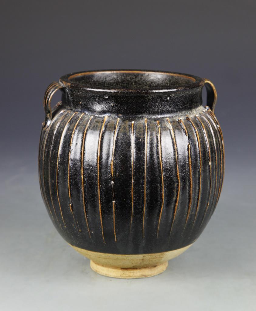 Chinese Cizhou Yao Jar (1 of 5)