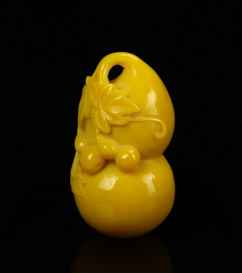 Chinese Peking Glass Gourd: China, peking glass gourd. Height 2 3/4 in.