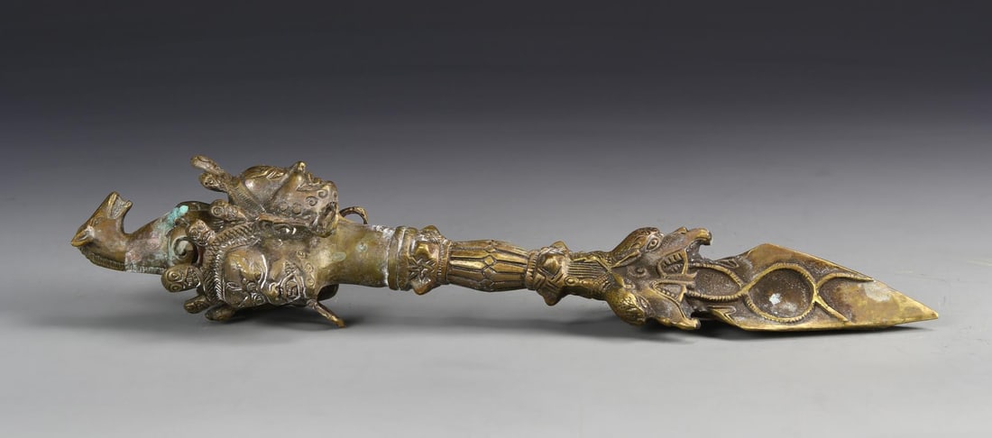Tibetan Buddhist Bronze Vajra Pestle (1 of 2)